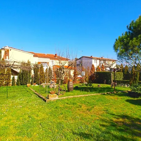 Fuer 4 Personen Ca 64 Qm In Pula, Istrien Istrische Riviera Appartement *
