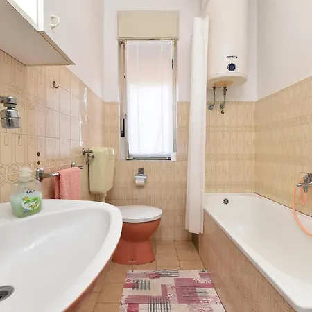 Apartment Fuer 4 Personen Ca 64 Qm In Pula, Istrien Istrische Riviera *